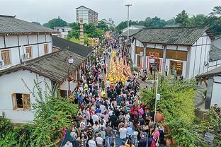 孙悦：巴雷特奎克利跟球队的契合度不错 猛龙仍有机会冲击季后赛